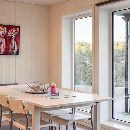 بيت للعطل Beautiful In Grimstad W/ Outdoor Swimming Pool, Sauna And 3 Bedrooms غريمستاد